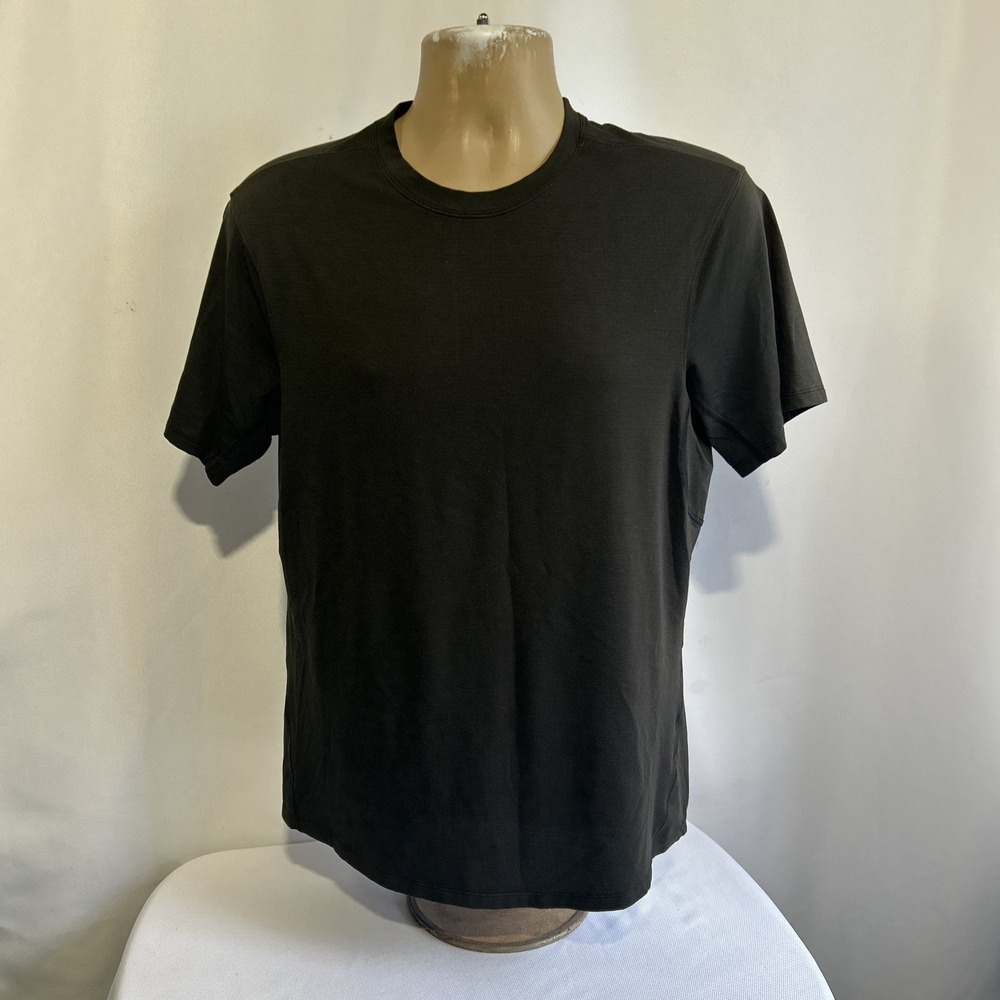 Lululemon Shirt Men Sz M Black Crew Neck Short Sleeveless